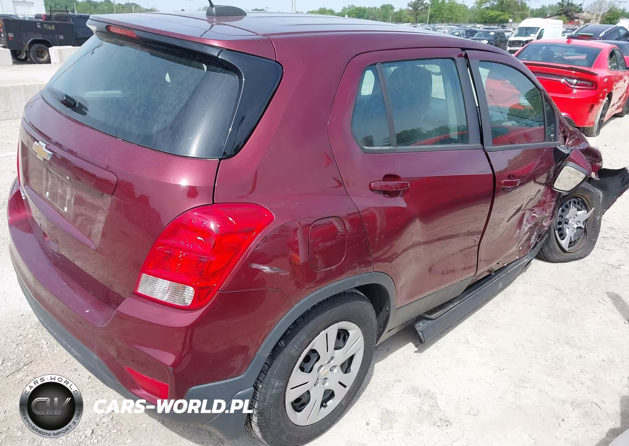 2017 Chevrolet Trax Ls VIN:3GNCJKSB0HL225545 - 4