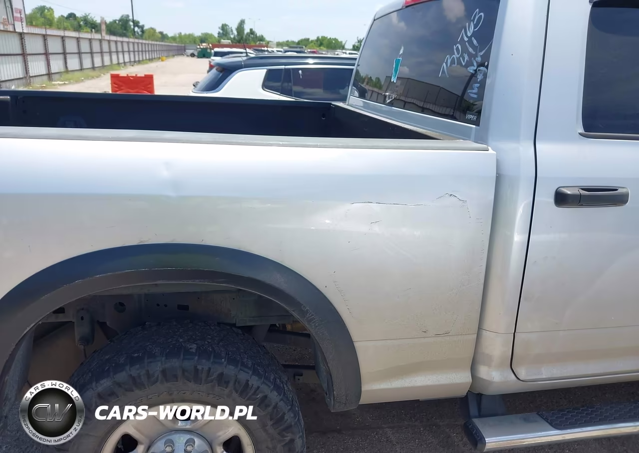 2017 Ram 2500 Tradesman 4X4 6'4 Box VIN:3C6UR5CJ8HG730763 - 18