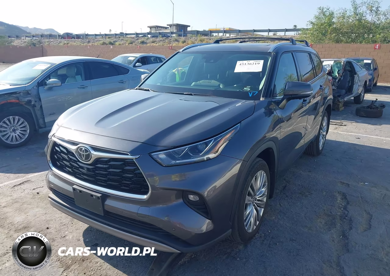 2023 Toyota Highlander Platinum VIN:5TDKDRAHXPS043273 - 2