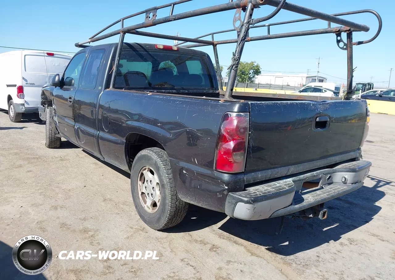 2004 Chevrolet Silverado 1500 Work Truck VIN:1GCEC19X94Z185590 - 3