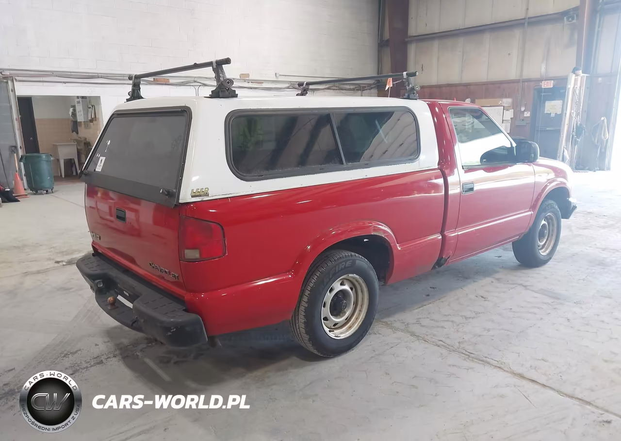 2003 Chevrolet S-10 VIN:1GCCS14X238199983 - 4