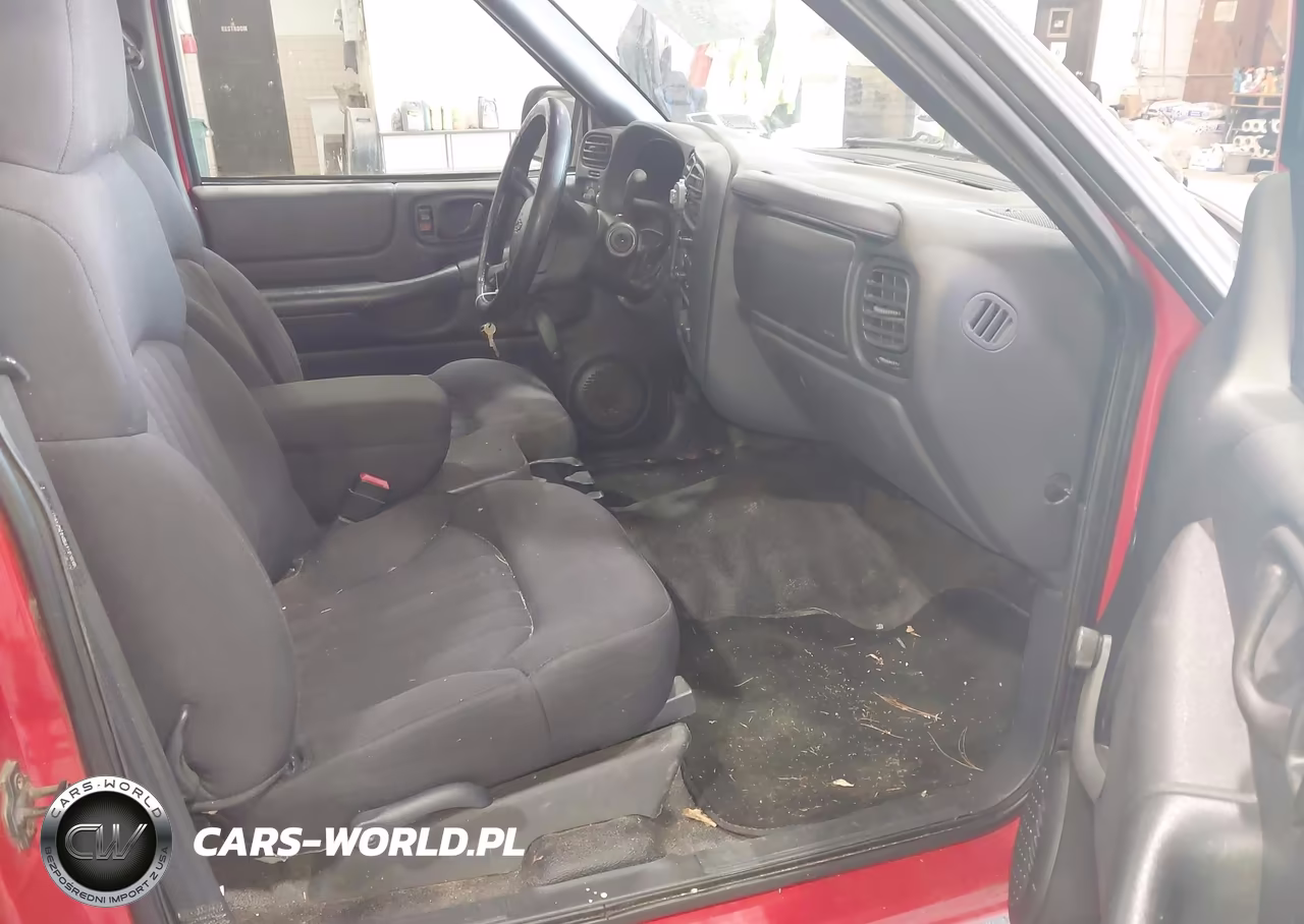 2003 Chevrolet S-10 VIN:1GCCS14X238199983 - 5