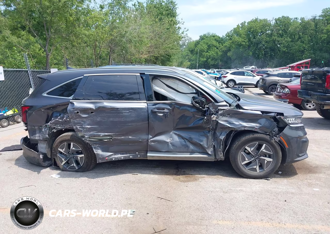 2022 Kia Sorento Hybrid S VIN:KNDRG4LG1N5062858 - 13