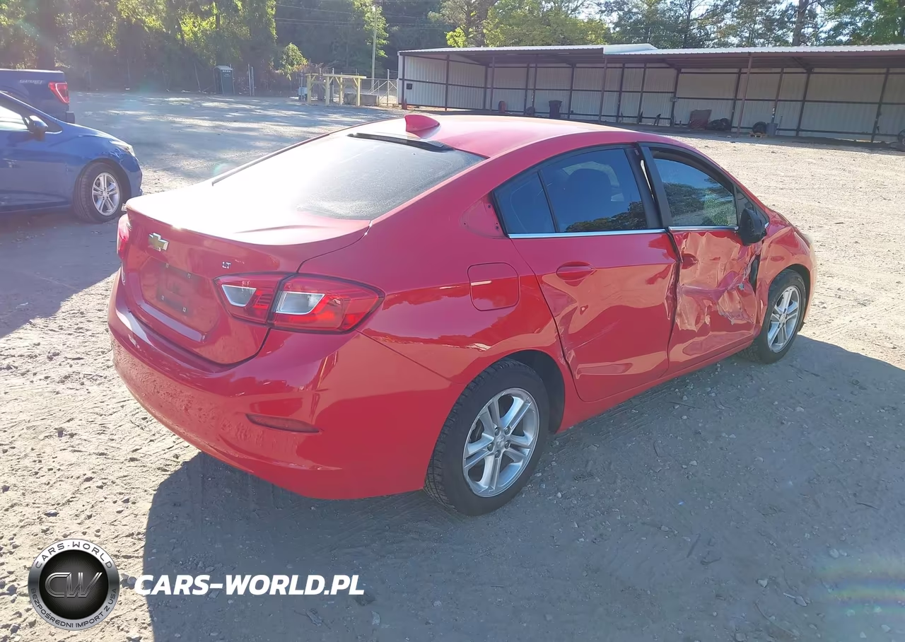 2018 Chevrolet Cruze Lt Auto VIN:1G1BE5SM3J7116821 - 4