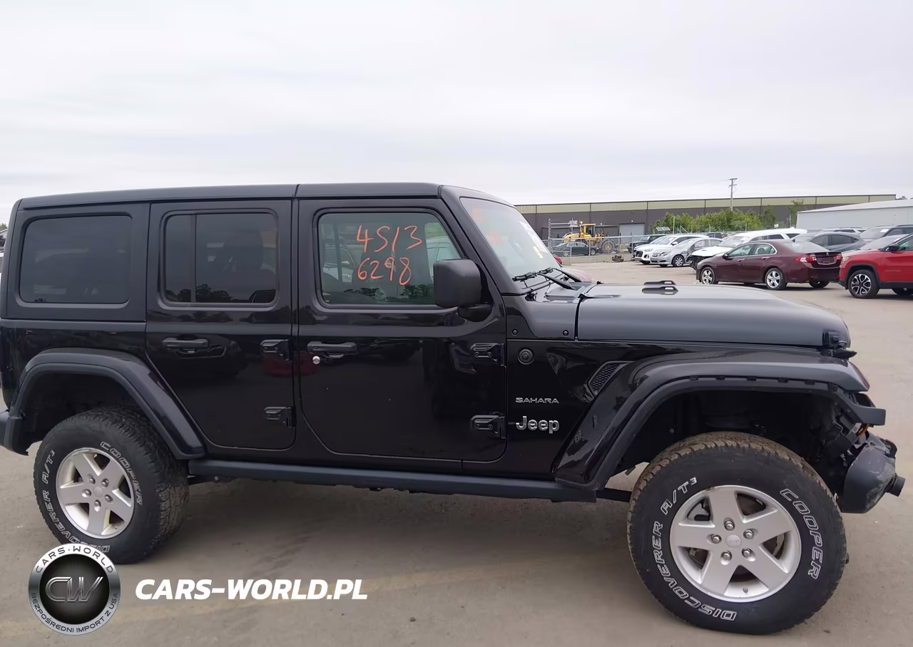 2020 Jeep Wrangler Unlimited Sahara 4X4 VIN:1C4HJXEG4LW126216 - 13