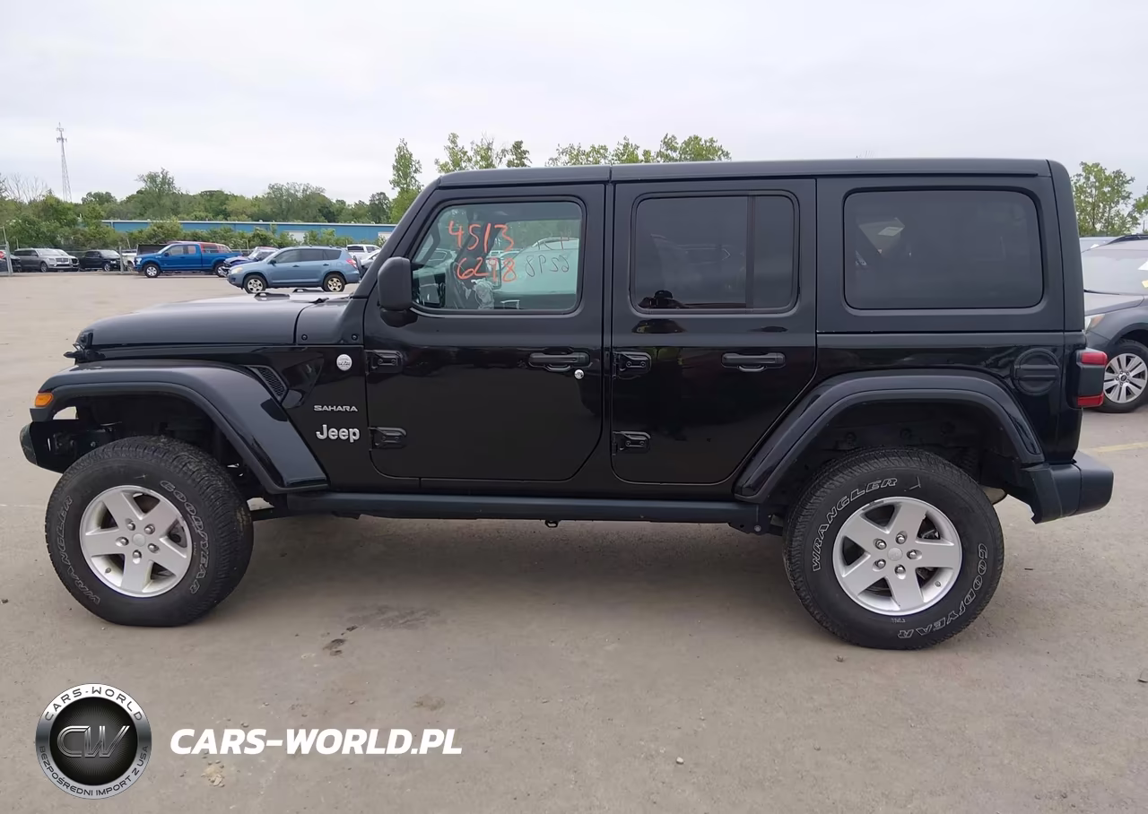 2020 Jeep Wrangler Unlimited Sahara 4X4 VIN:1C4HJXEG4LW126216 - 14