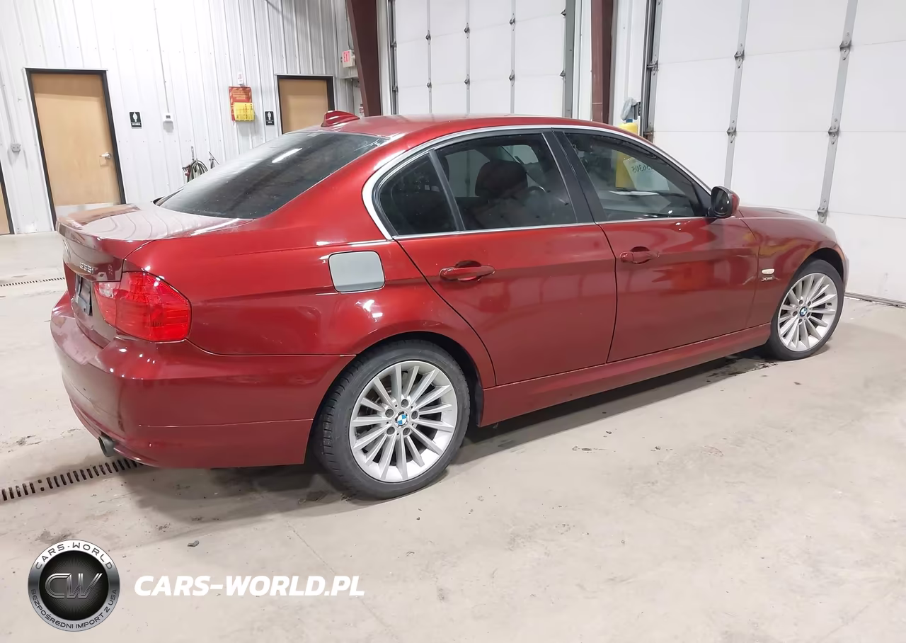 2011 BMW 335I xDrive VIN:WBAPL5G52BNN23205 - 4