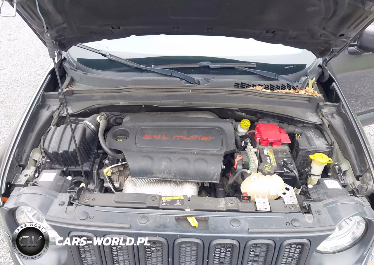 2018 Jeep Renegade Latitude 4X4 VIN:ZACCJBBB8JPJ11831 - 10