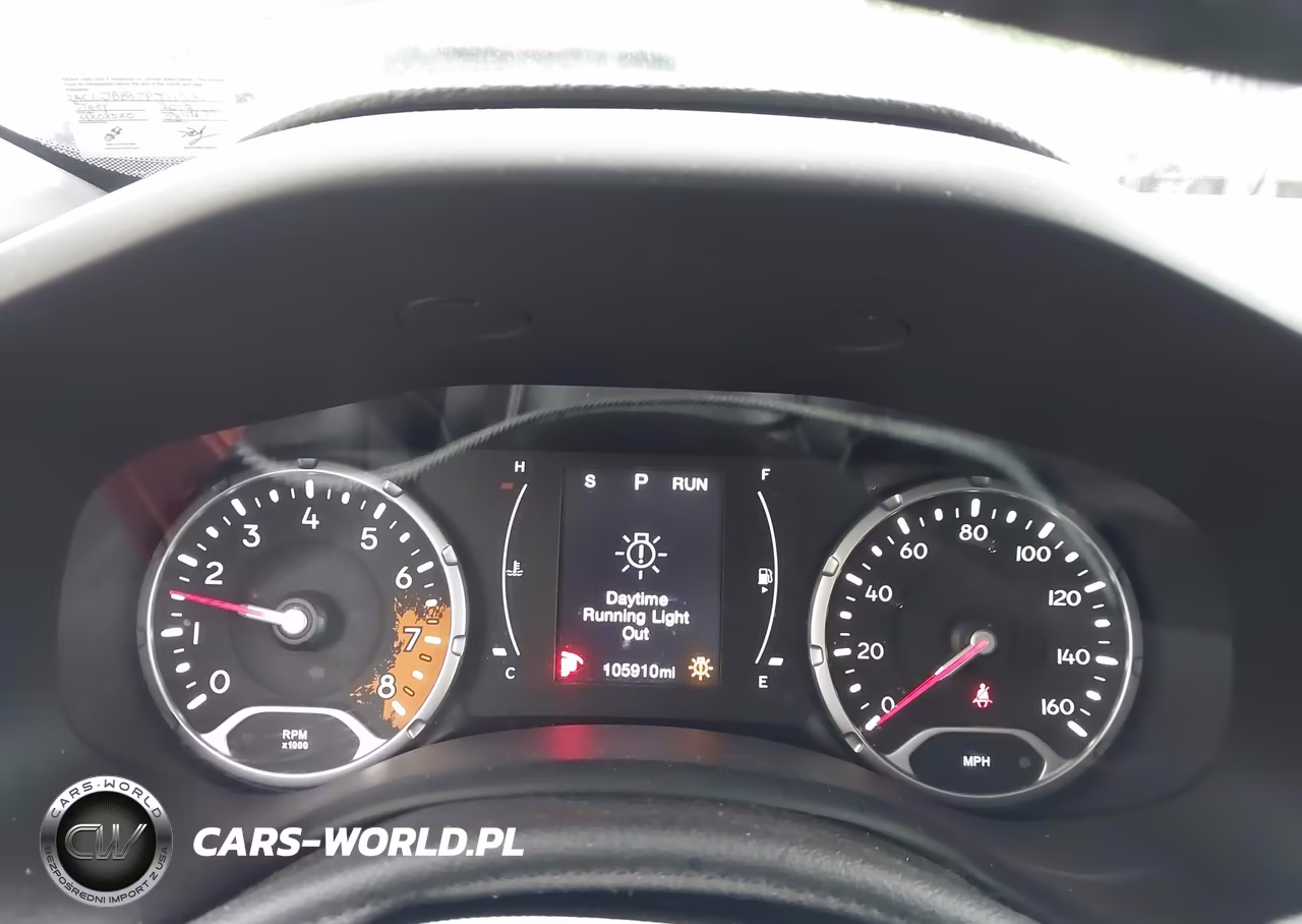 2018 Jeep Renegade Latitude 4X4 VIN:ZACCJBBB8JPJ11831 - 7