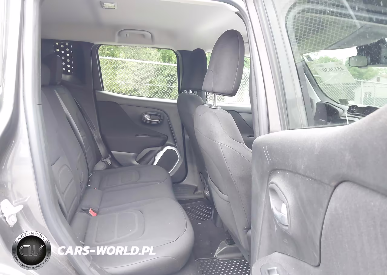 2018 Jeep Renegade Latitude 4X4 VIN:ZACCJBBB8JPJ11831 - 8