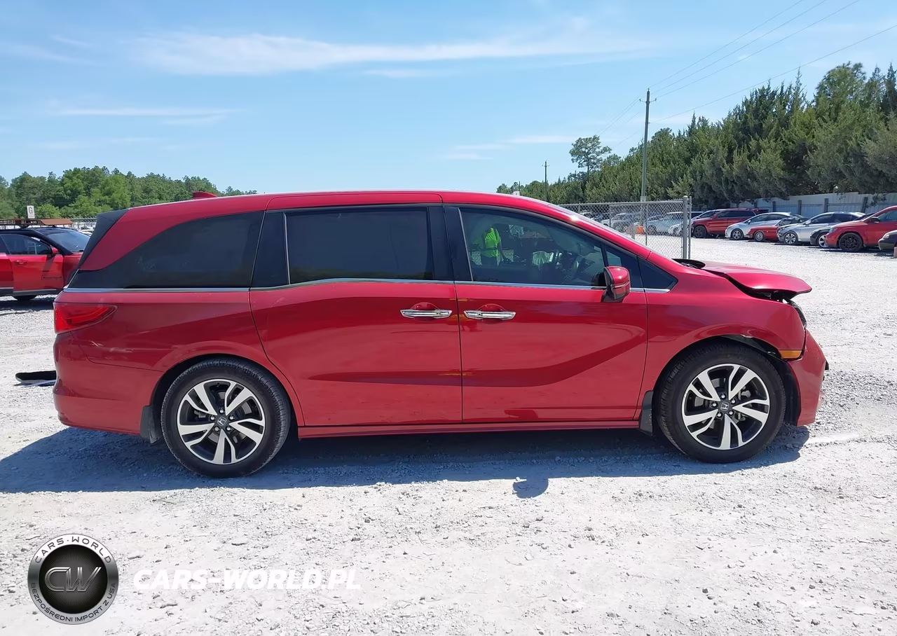 2024 Honda Odyssey Touring VIN:5FNRL6H87RB000801 - 13