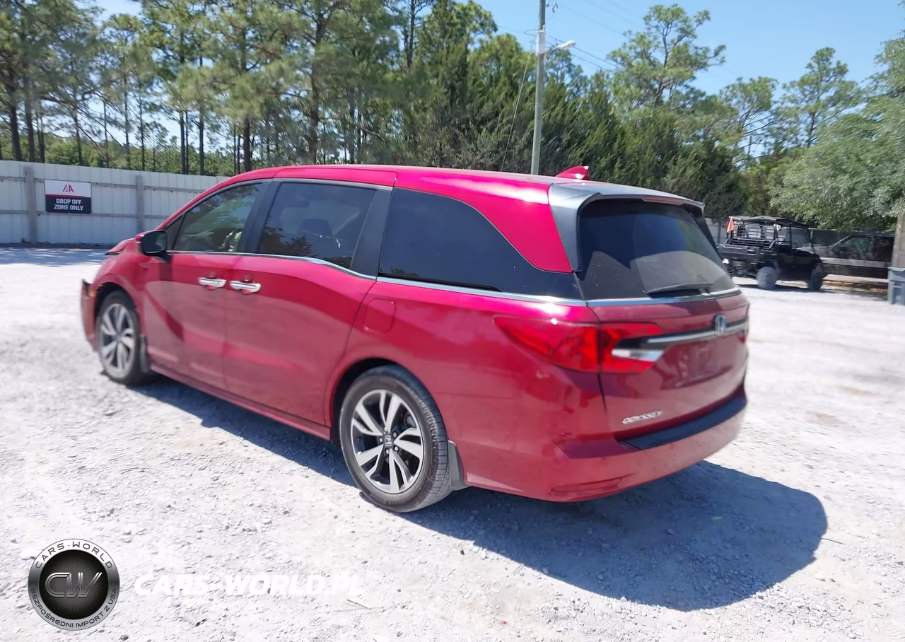 2024 Honda Odyssey Touring VIN:5FNRL6H87RB000801 - 3