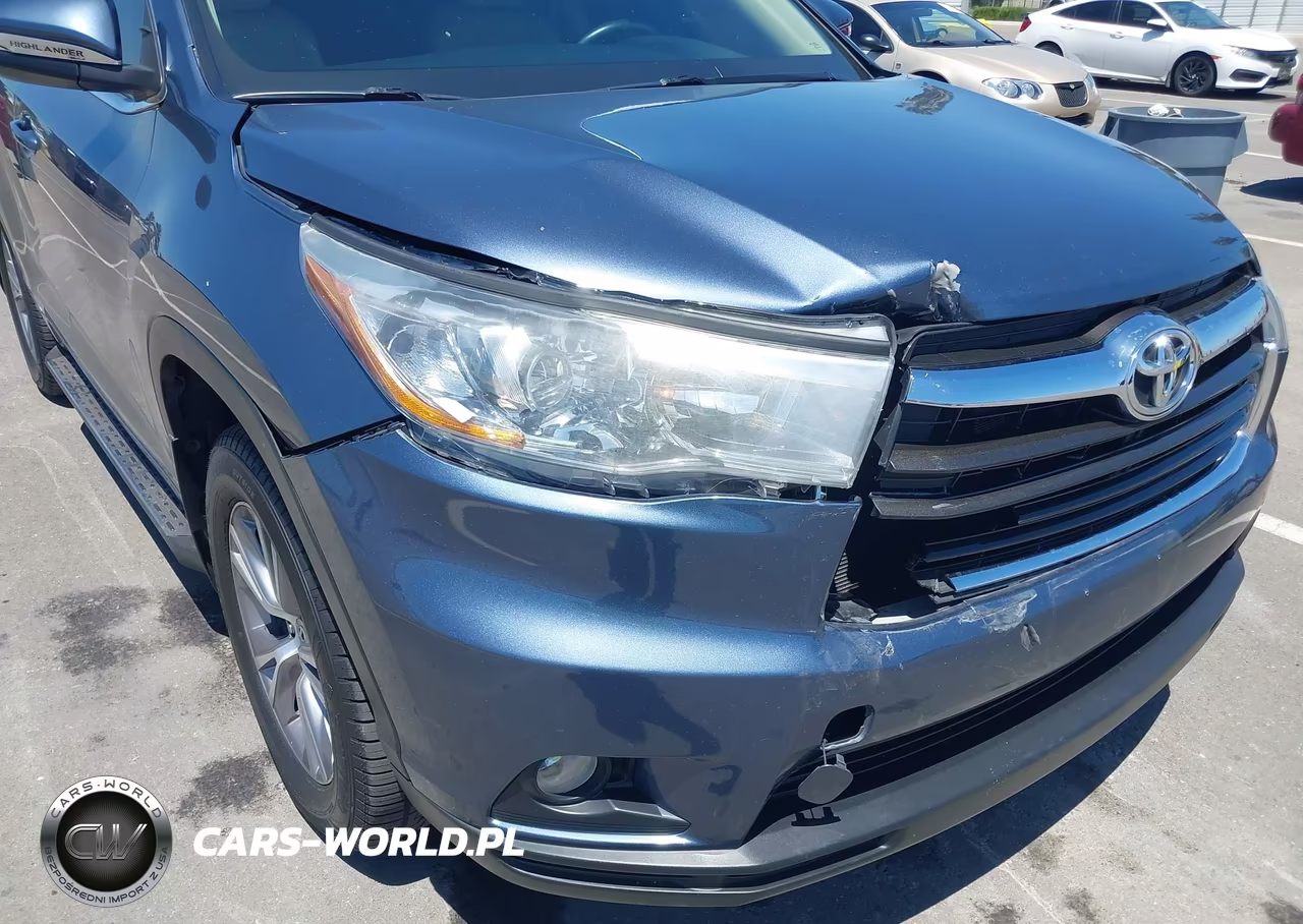 2015 Toyota Highlander Xle V6 VIN:5TDJKRFH8FS103849 - 6
