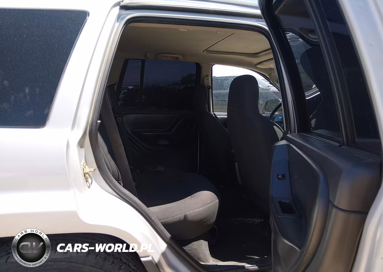 2004 Jeep Grand Cherokee Laredo VIN:1J4GW48S74C428754 - 8