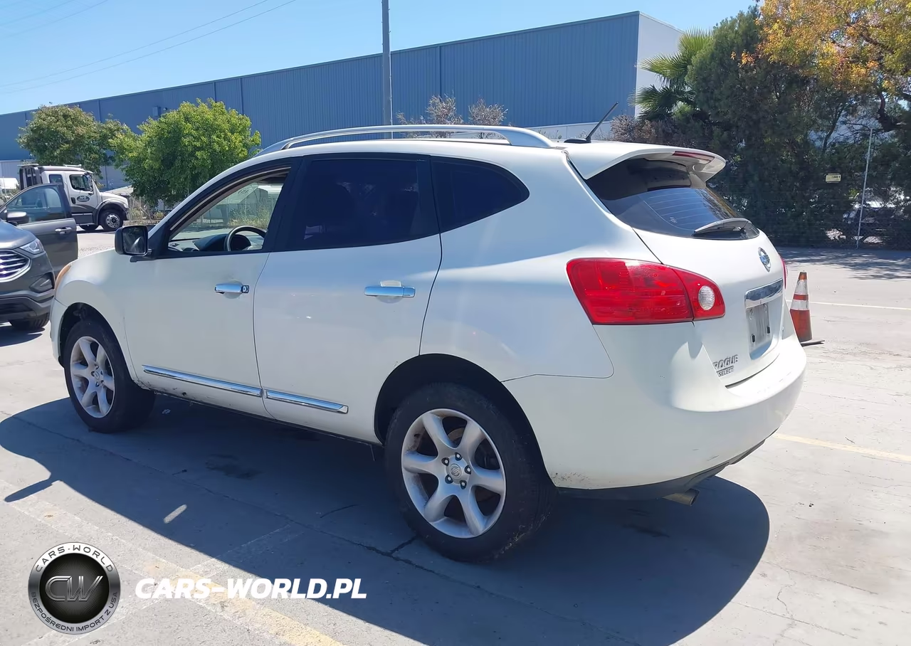 2015 Nissan Rogue Select S VIN:JN8AS5MV5FW761618 - 3