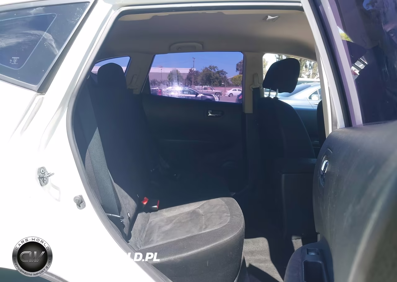 2015 Nissan Rogue Select S VIN:JN8AS5MV5FW761618 - 8