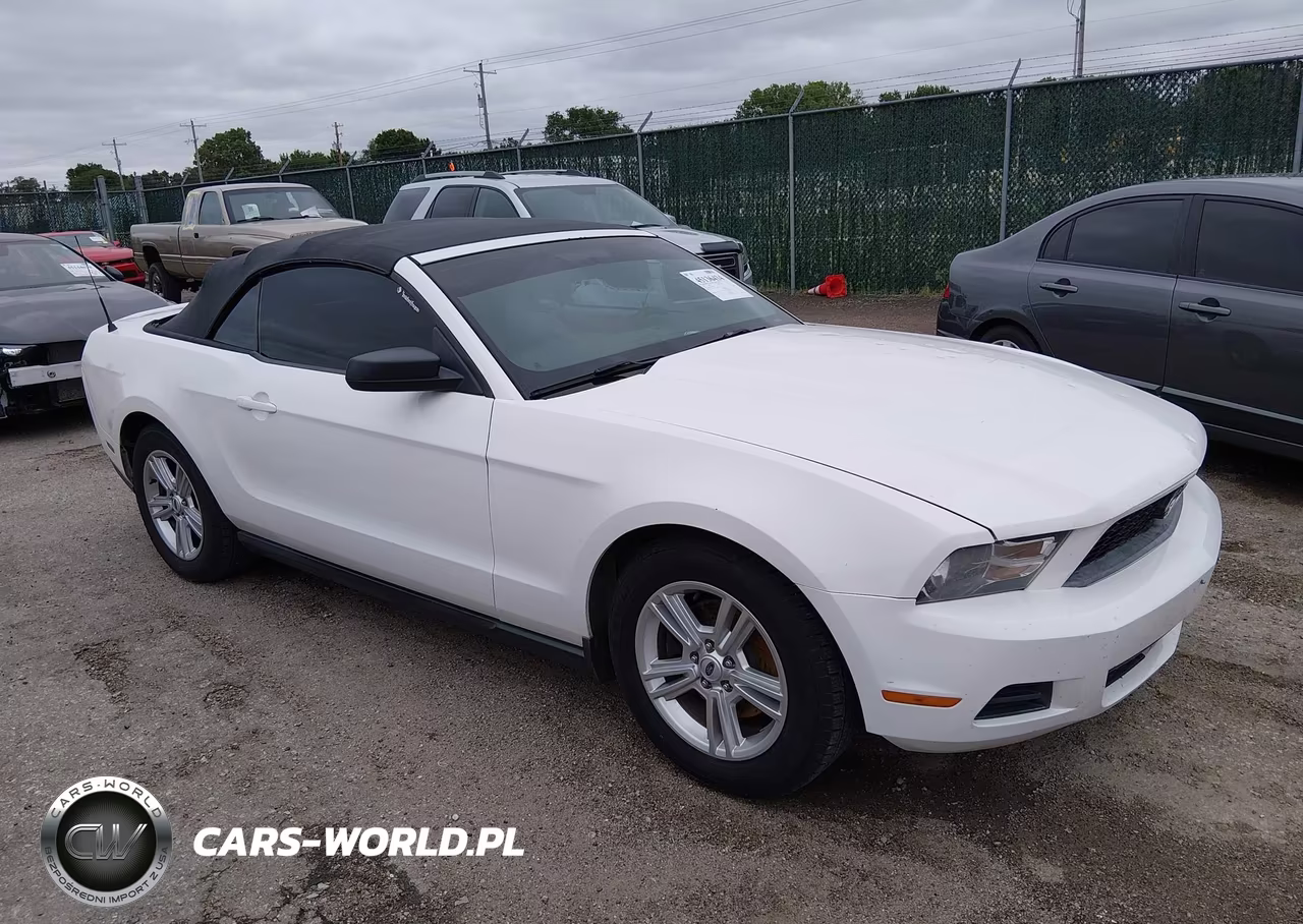 2011 Ford Mustang V6