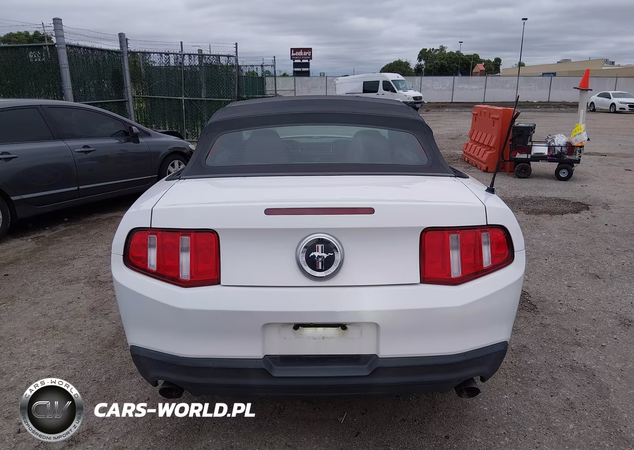 2011 Ford Mustang V6 VIN:1ZVBP8EM8B5138239 - 16