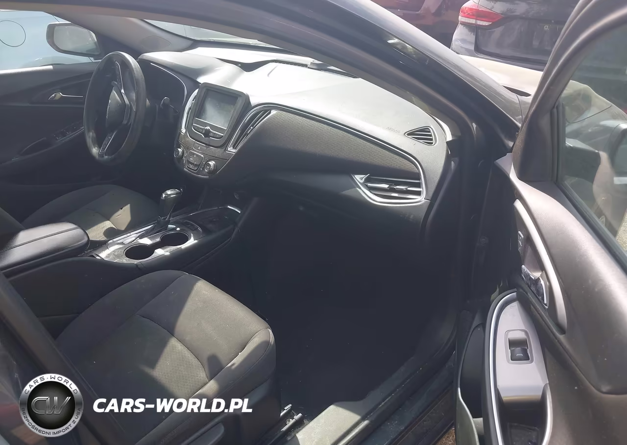 2017 Chevrolet Malibu Lt VIN:1G1ZE5ST3HF185305 - 5