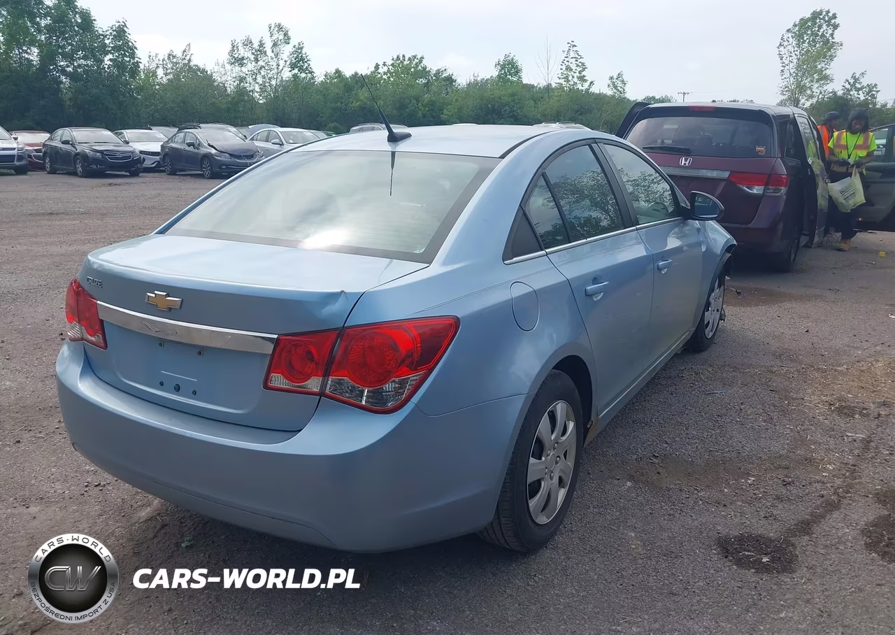 2011 Chevrolet Cruze Ls VIN:1G1PC5SH7B7188993 - 4