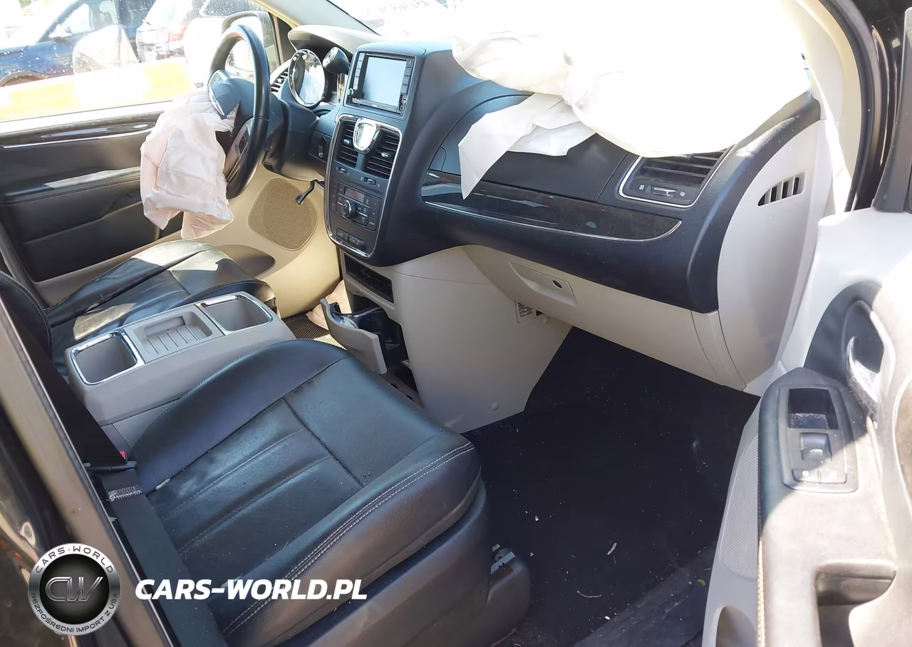 2013 Chrysler Town & Country Touring VIN:2C4RC1BG8DR805979 - 5