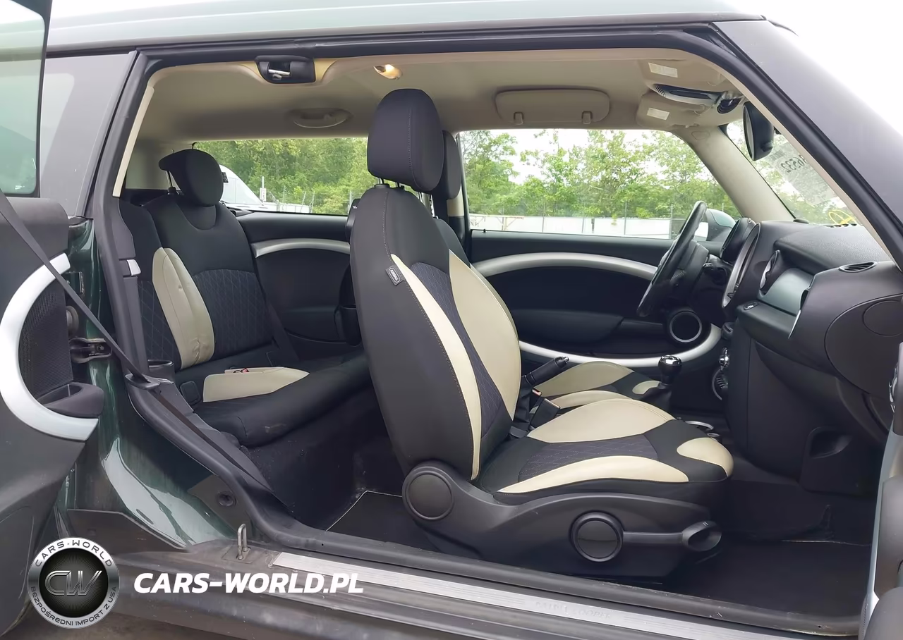 2012 Mini Cooper Clubman VIN:WMWZF3C50CT268044 - 8
