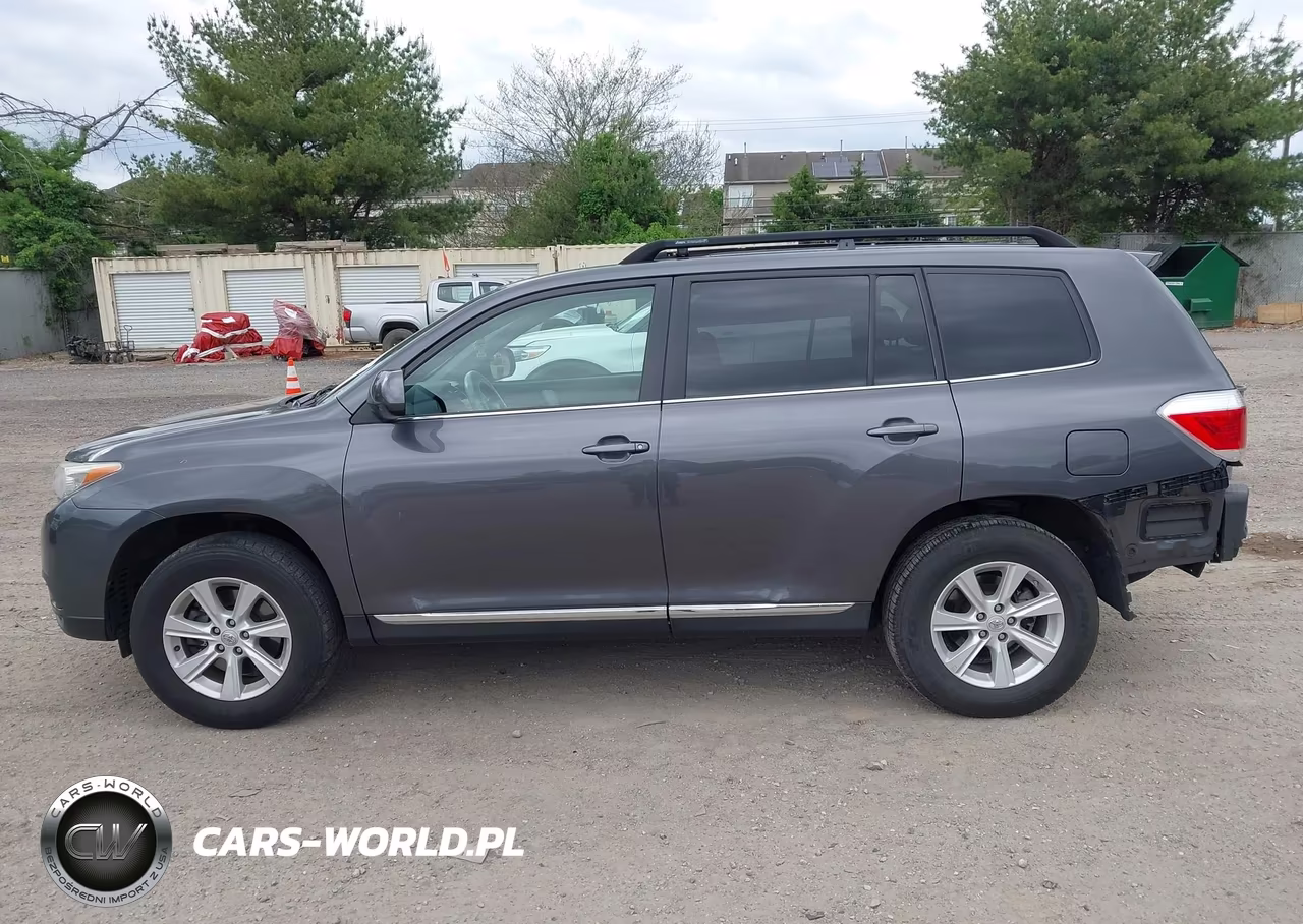 2011 Toyota Highlander Base V6 VIN:5TDBK3EH8BS052074 - 14