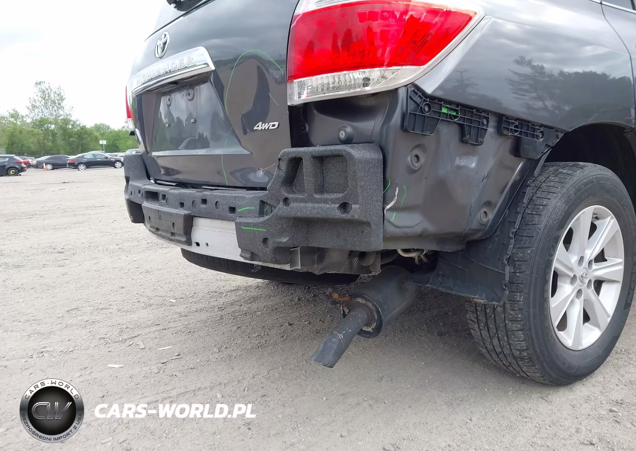 2011 Toyota Highlander Base V6 VIN:5TDBK3EH8BS052074 - 18