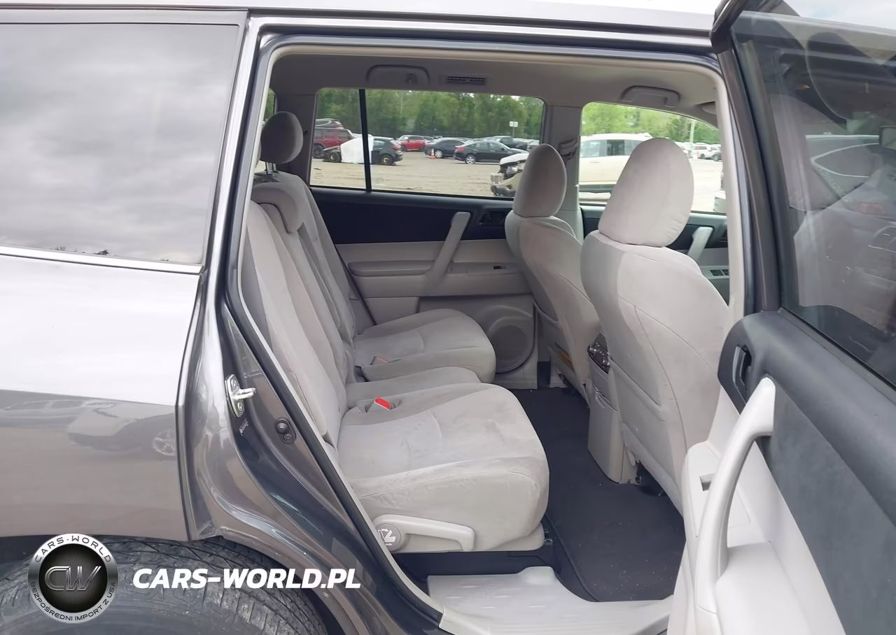 2011 Toyota Highlander Base V6 VIN:5TDBK3EH8BS052074 - 8