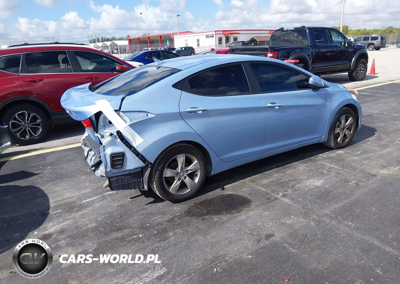 2012 Hyundai Elantra Gls VIN:KMHDH4AE9CU463503 - 4