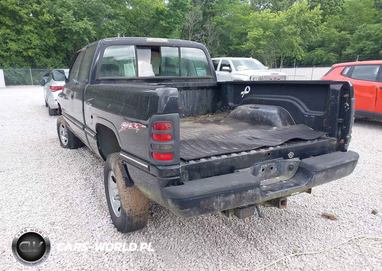 1996 Dodge Ram 1500 VIN:3B7HF13Y3TG126815 - 13