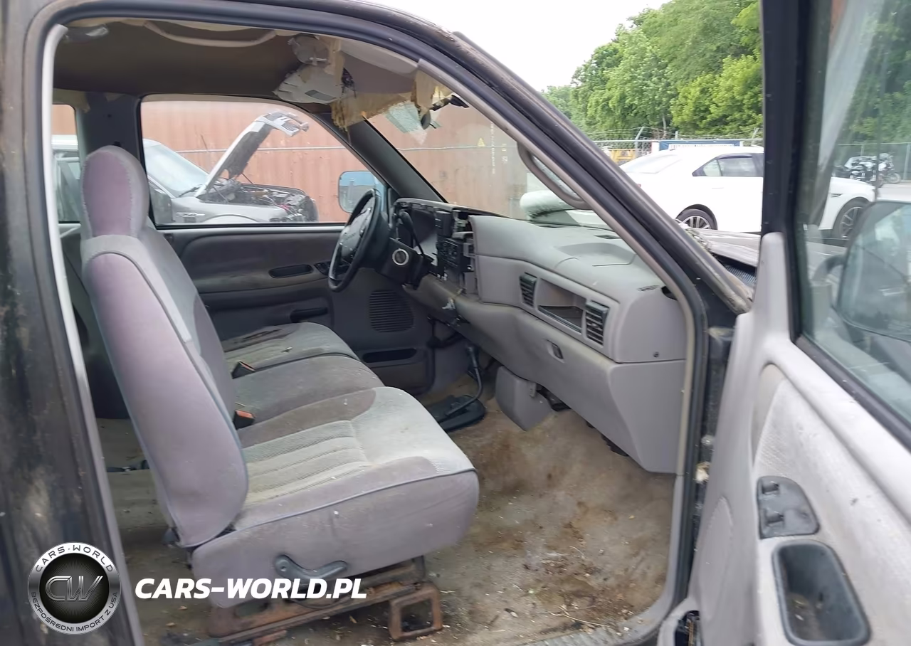1996 Dodge Ram 1500 VIN:3B7HF13Y3TG126815 - 5