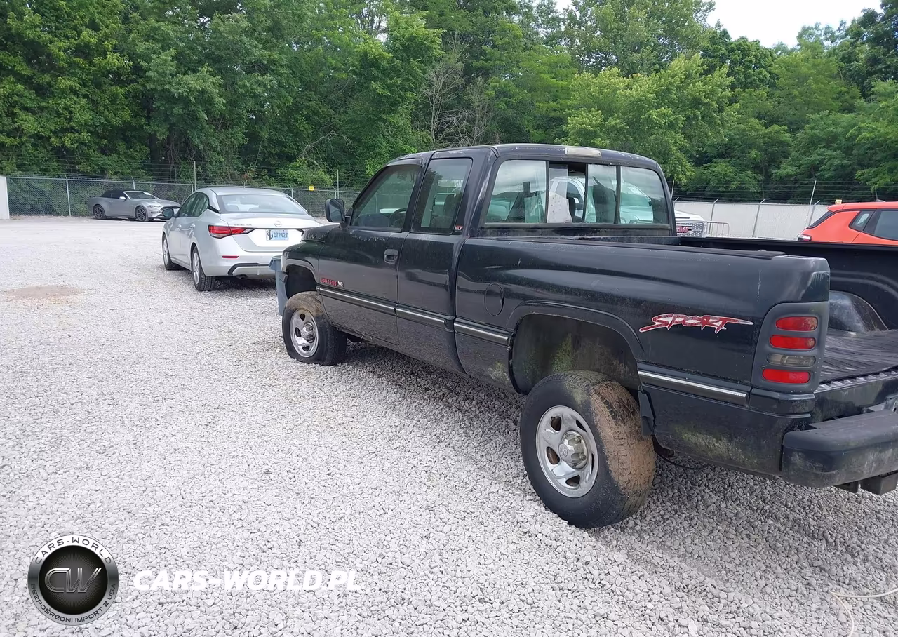 1996 Dodge Ram 1500 VIN:3B7HF13Y3TG126815 - 6