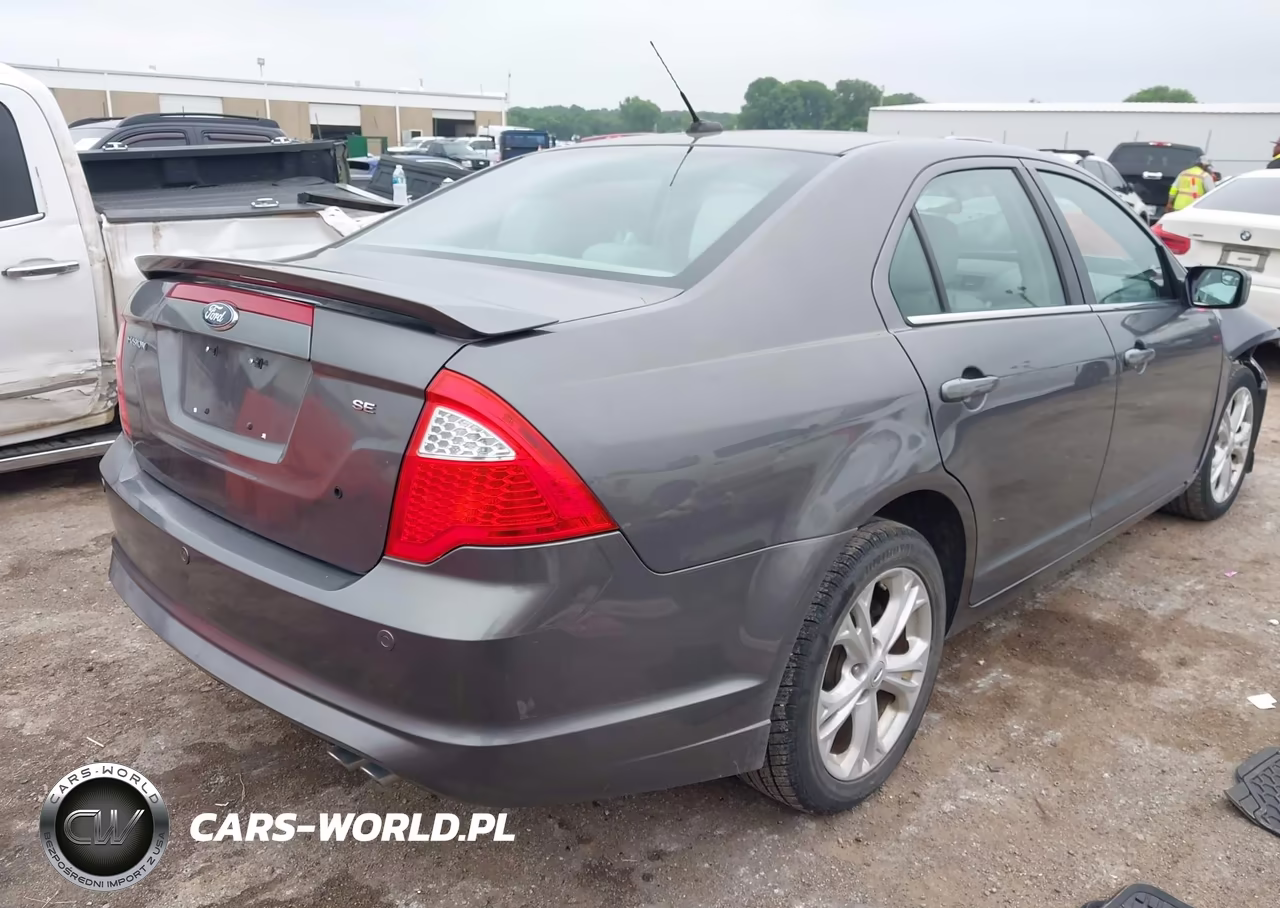 2012 Ford Fusion Se VIN:3FAHP0HA2CR104253 - 4