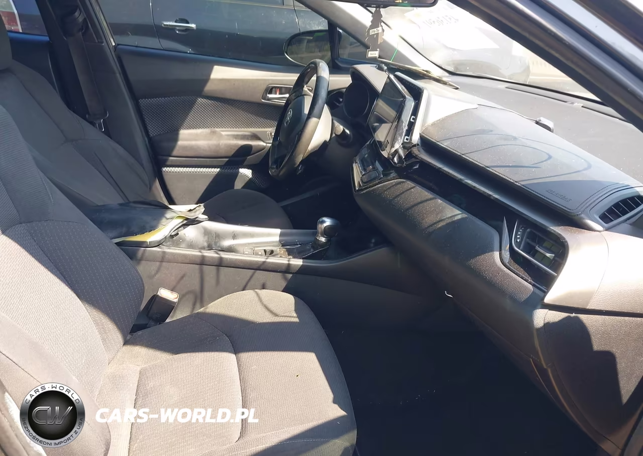 2018 Toyota C-Hr Xle Premium VIN:NMTKHMBX7JR043881 - 5