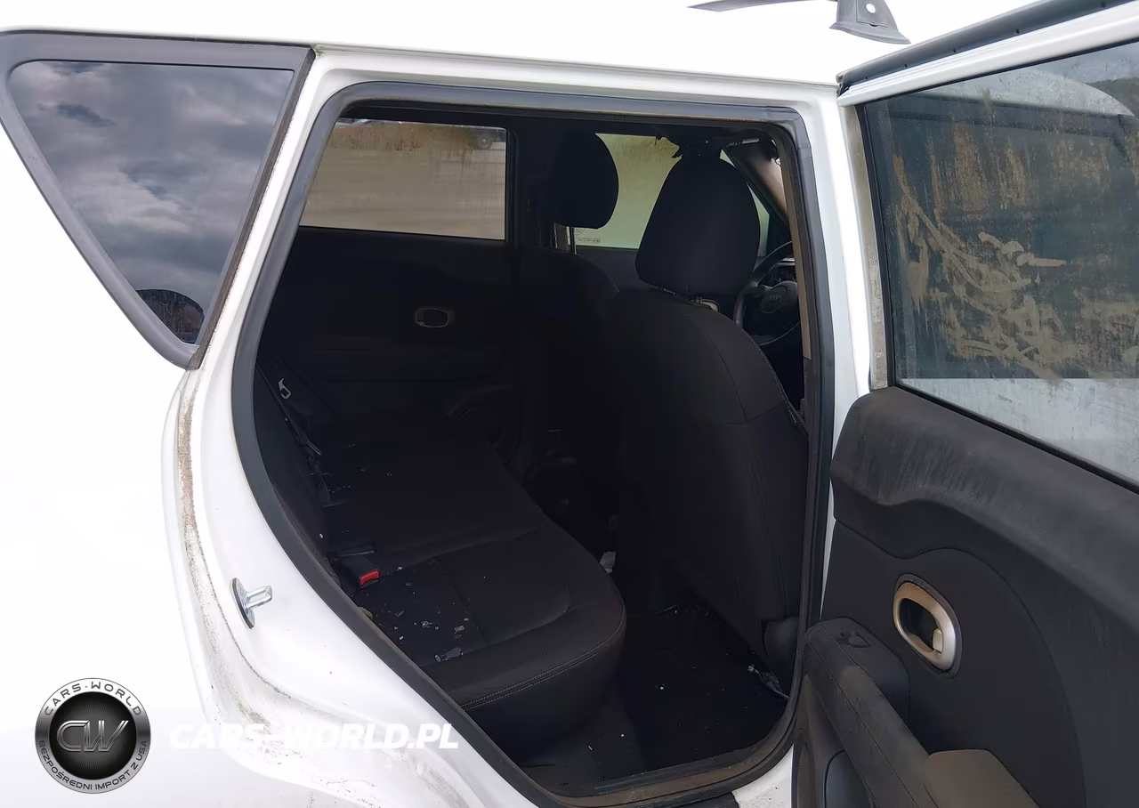 2016 Kia Soul VIN:KNDJN2A22G7379182 - 8