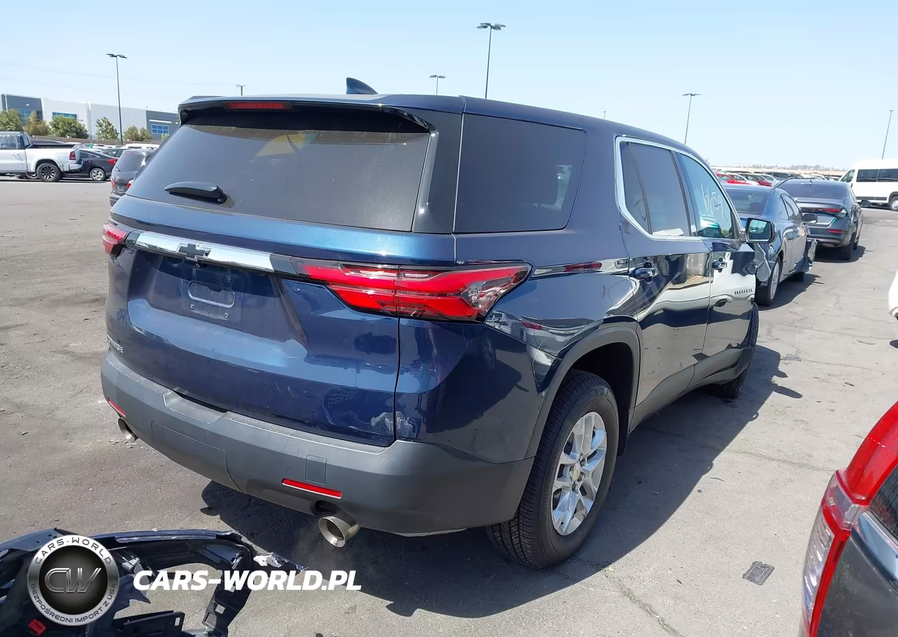 2022 Chevrolet Traverse Fwd Ls VIN:1GNERFKW2NJ192885 - 4