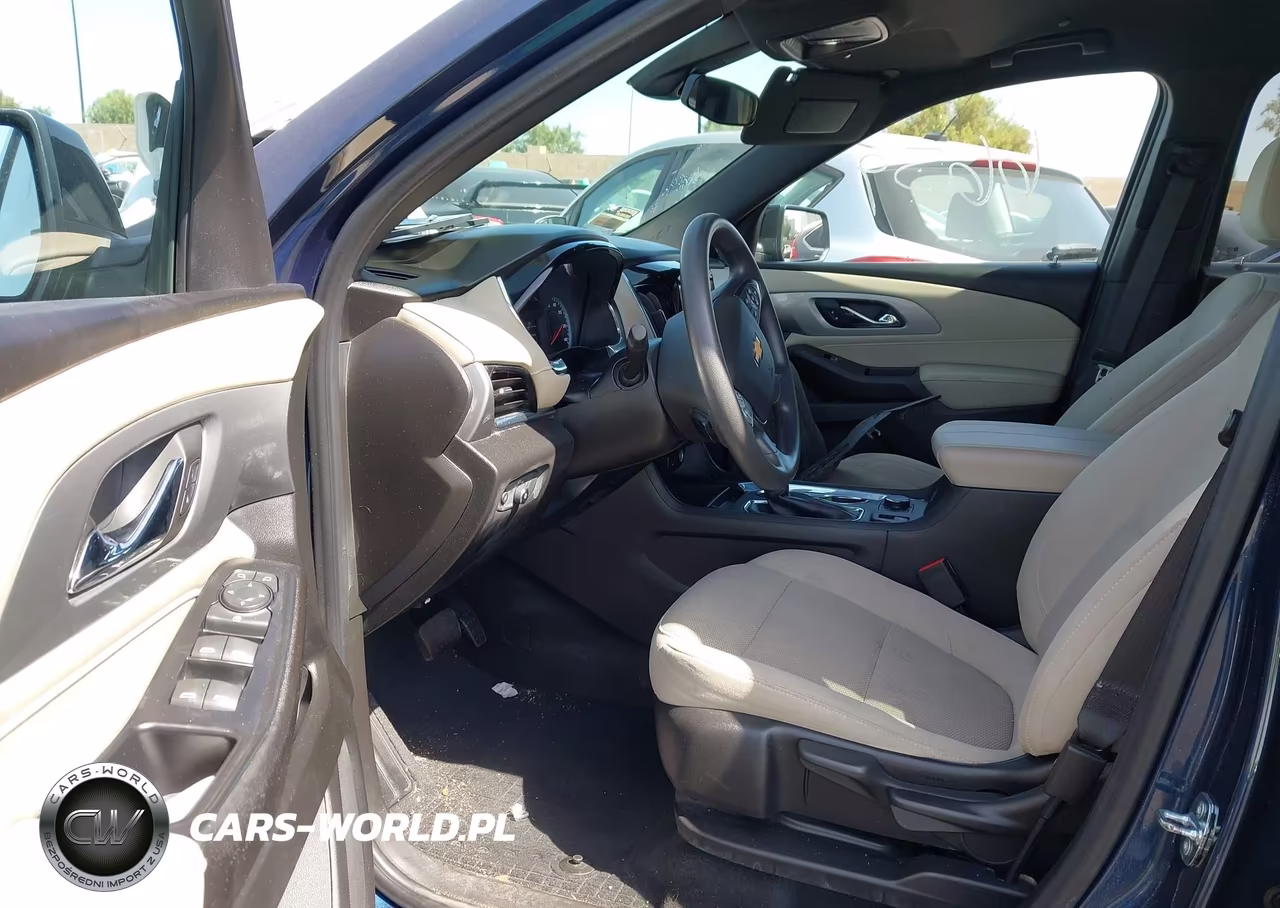 2022 Chevrolet Traverse Fwd Ls VIN:1GNERFKW2NJ192885 - 5