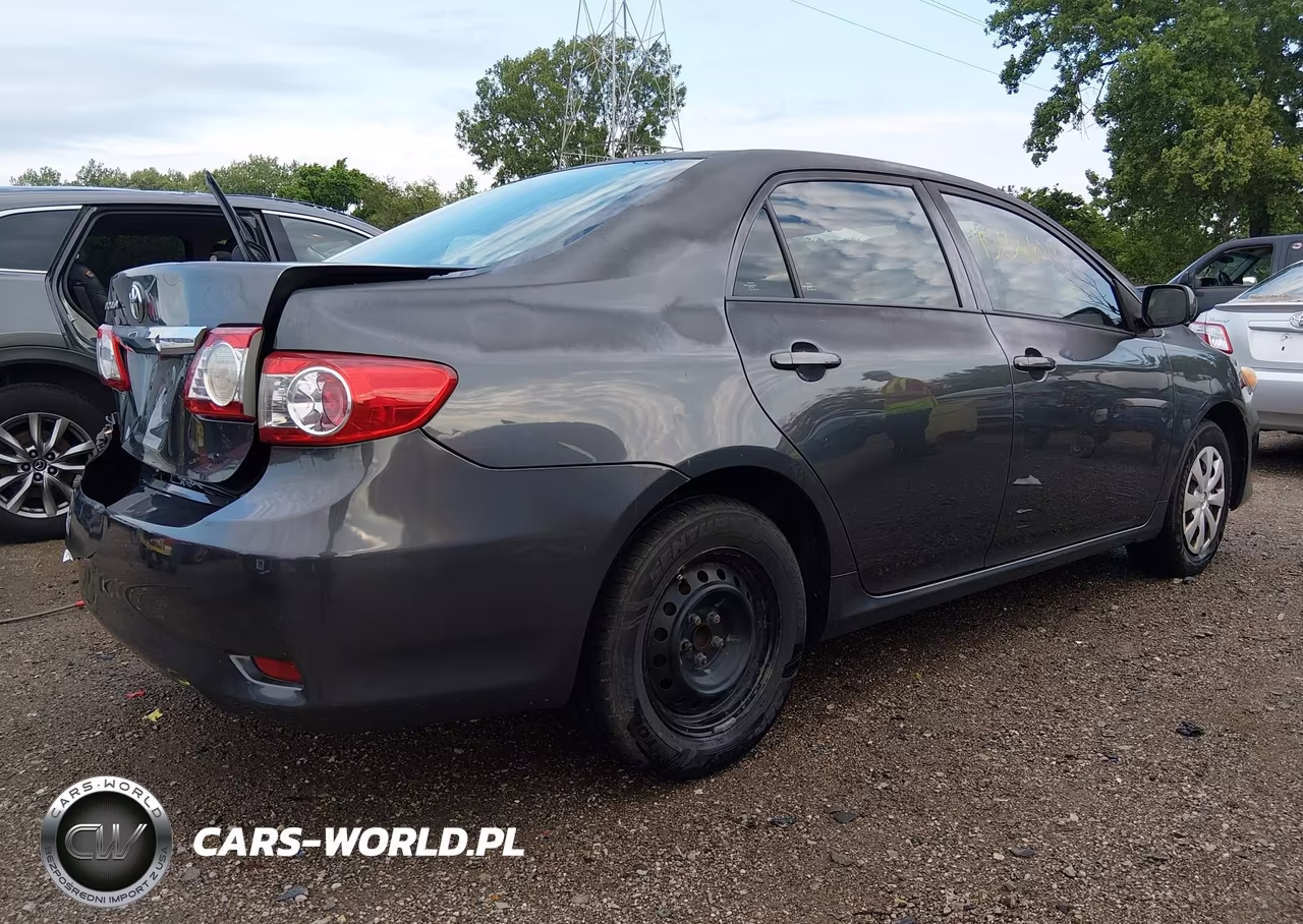2013 Toyota Corolla L VIN:5YFBU4EE8DP161037 - 4