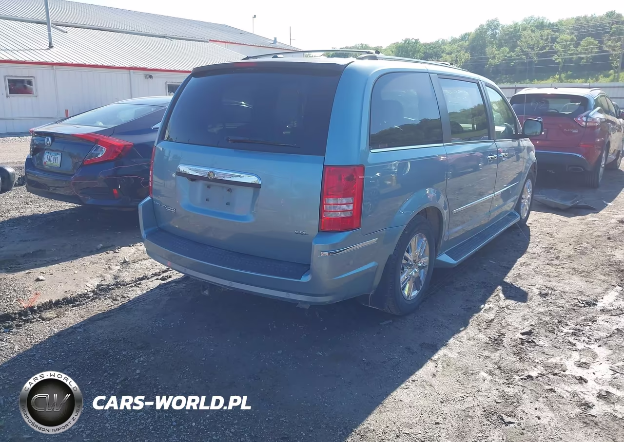 2008 Chrysler Town & Country Limited VIN:2A8HR64X18R661677 - 4
