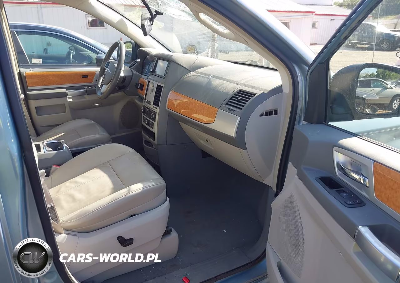 2008 Chrysler Town & Country Limited VIN:2A8HR64X18R661677 - 5