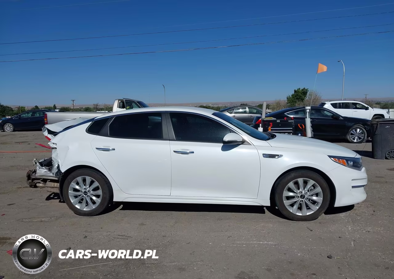2018 Kia Optima Lx VIN:5XXGT4L39JG274834 - 14