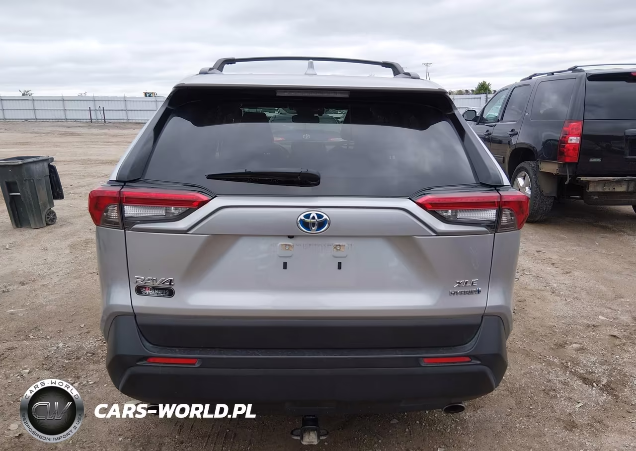 2021 Toyota Rav4 Xle VIN:JTMRWRFV3MJ054504 - 17