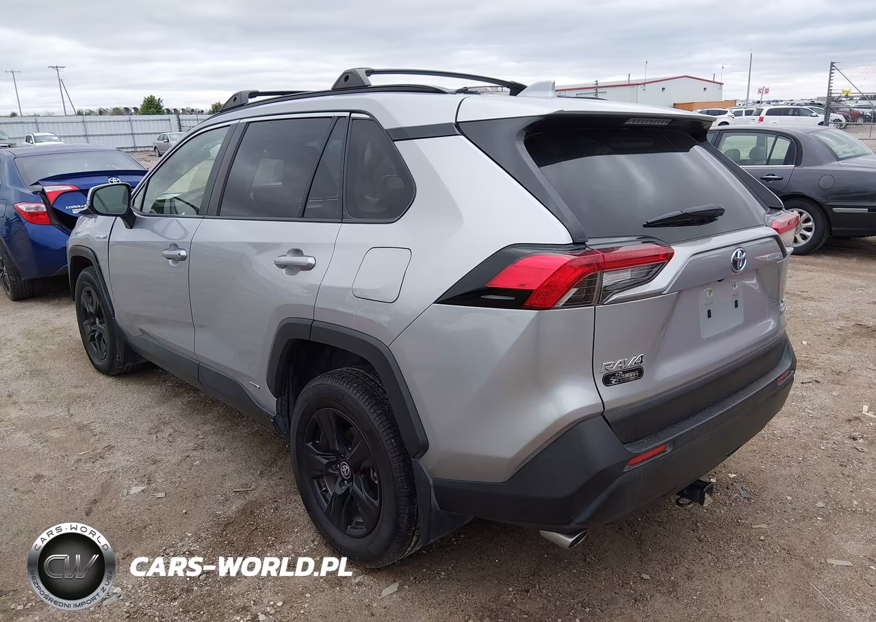 2021 Toyota Rav4 Xle VIN:JTMRWRFV3MJ054504 - 3