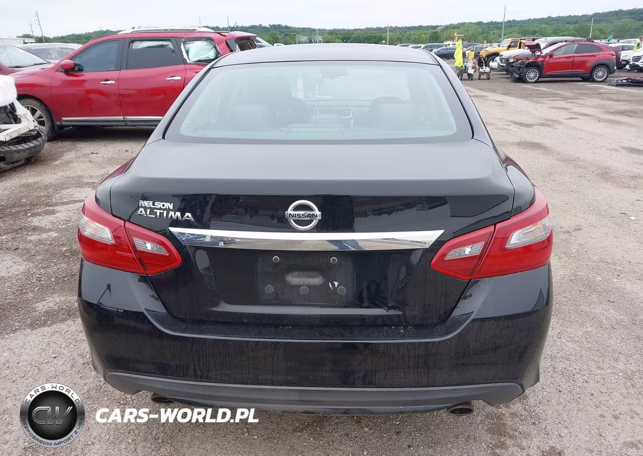 2018 Nissan Altima 2.5 S VIN:1N4AL3AP3JC250069 - 16