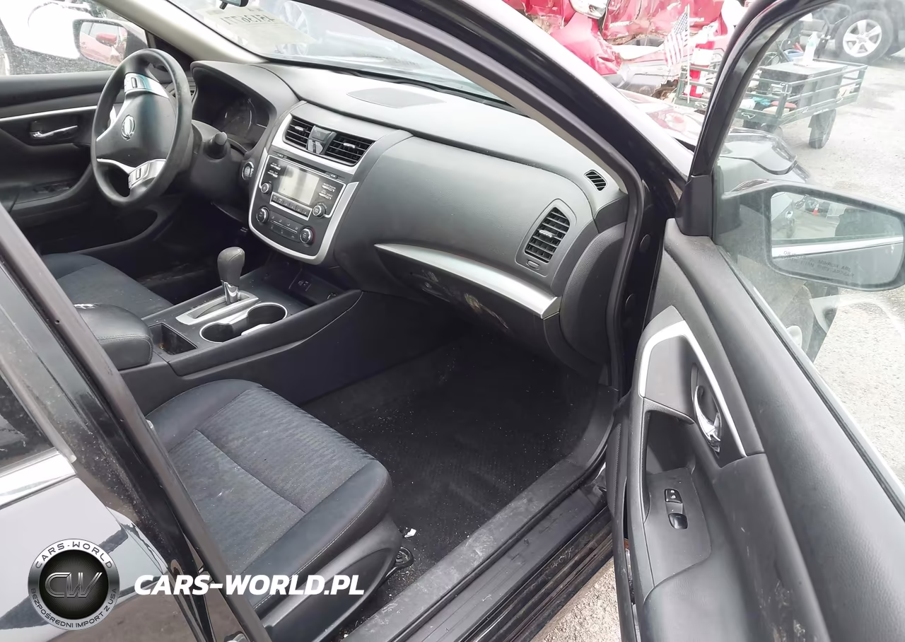 2018 Nissan Altima 2.5 S VIN:1N4AL3AP3JC250069 - 5