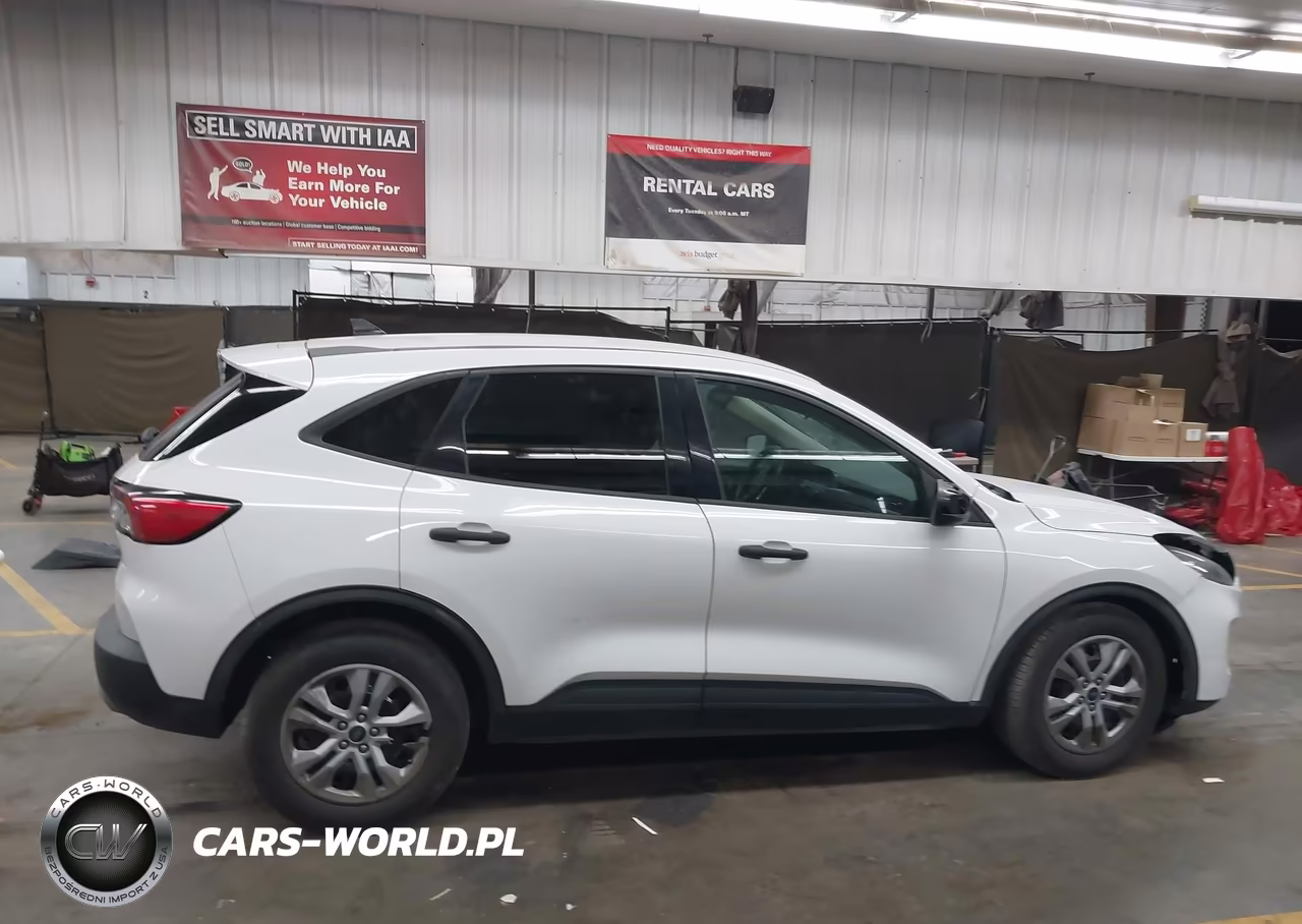 2020 Ford Escape S VIN:1FMCU0F61LUB44811 - 13