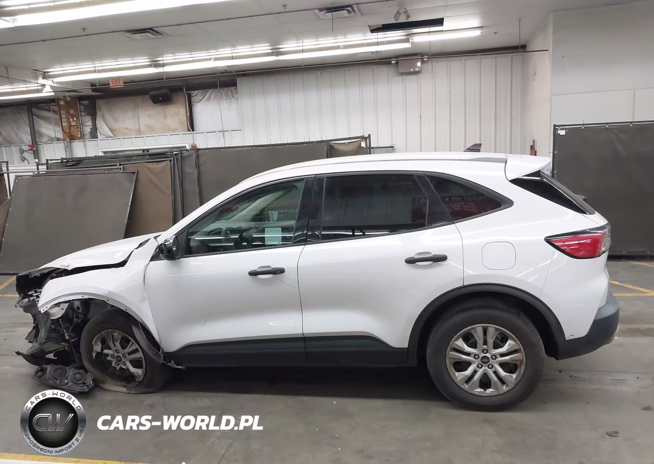2020 Ford Escape S VIN:1FMCU0F61LUB44811 - 14