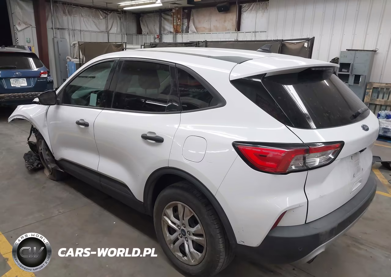 2020 Ford Escape S VIN:1FMCU0F61LUB44811 - 3