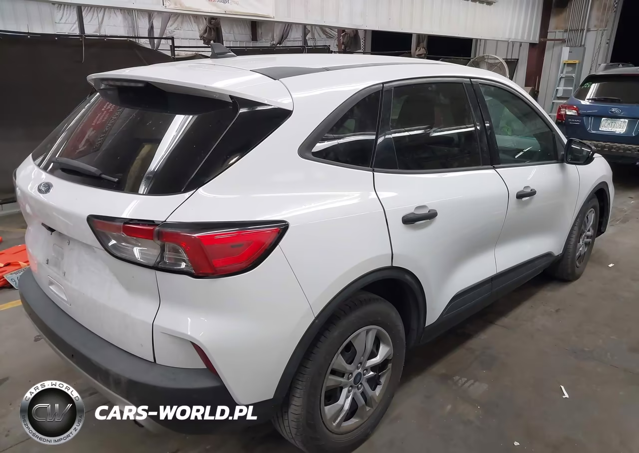 2020 Ford Escape S VIN:1FMCU0F61LUB44811 - 4